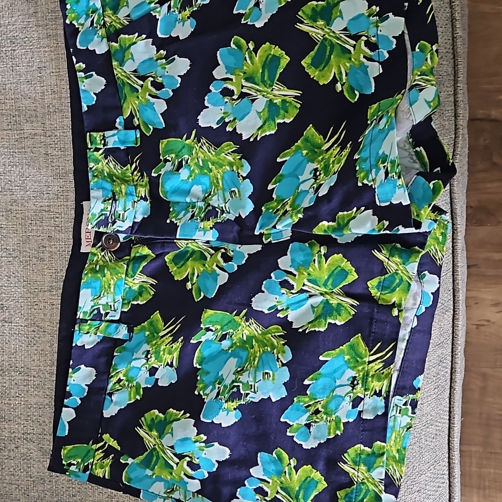 Merona blue floral shorts